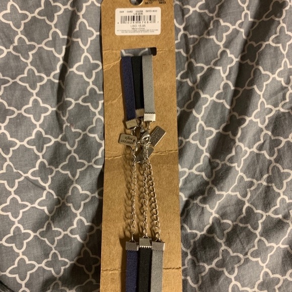 Chokers - Picture 2 of 3